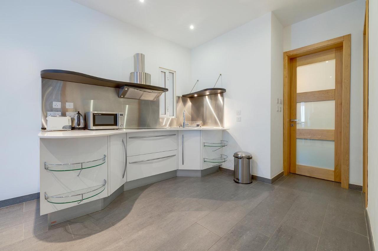 Appartement Unbeatable Location Valletta And Harbour Views à Sliema Extérieur photo
