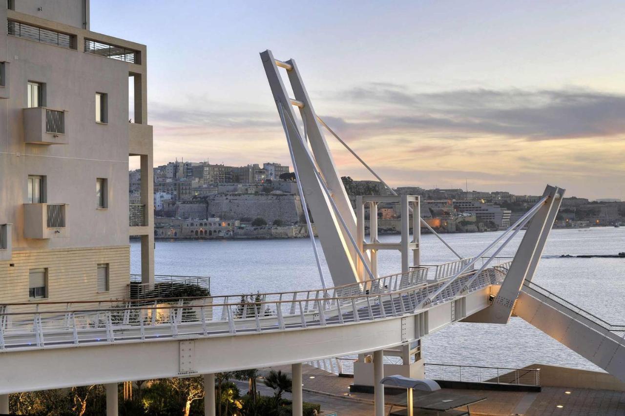 Appartement Unbeatable Location Valletta And Harbour Views à Sliema Extérieur photo
