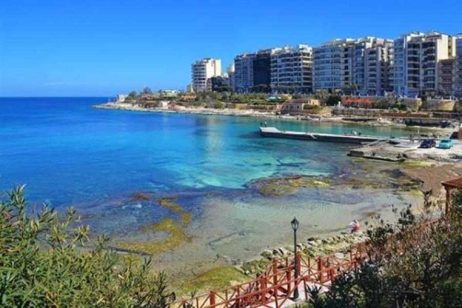 Appartement Unbeatable Location Valletta And Harbour Views à Sliema Extérieur photo