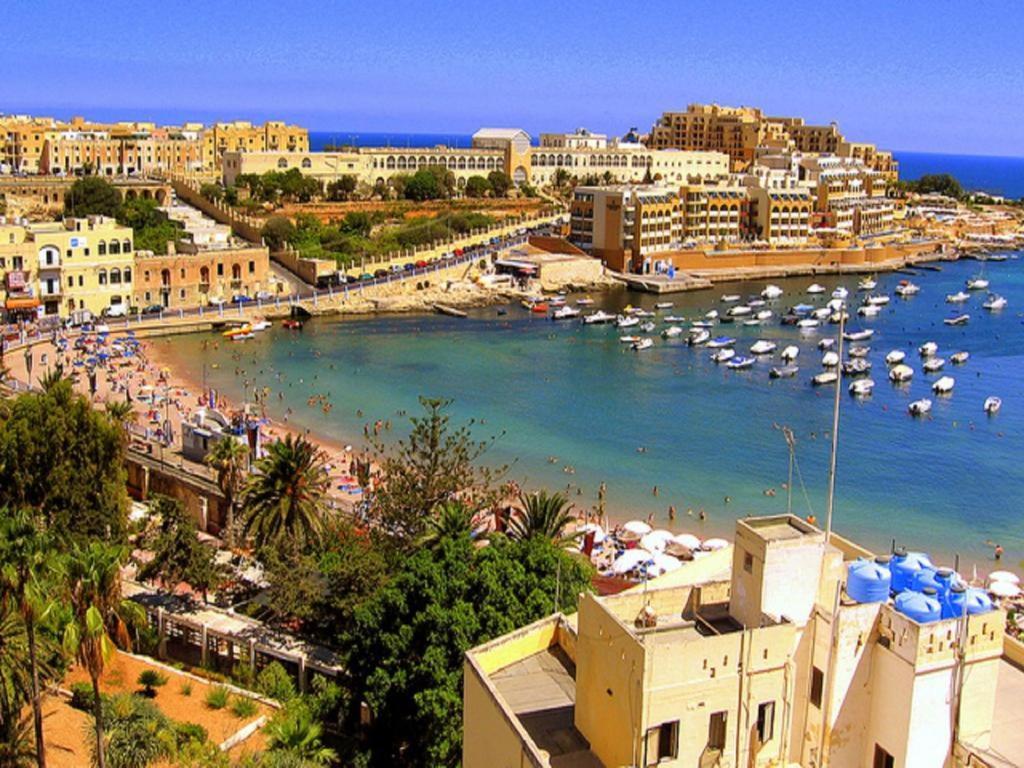 Appartement Unbeatable Location Valletta And Harbour Views à Sliema Extérieur photo